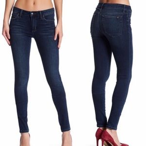 Joe’s Jeans The Skinny Mid Rise